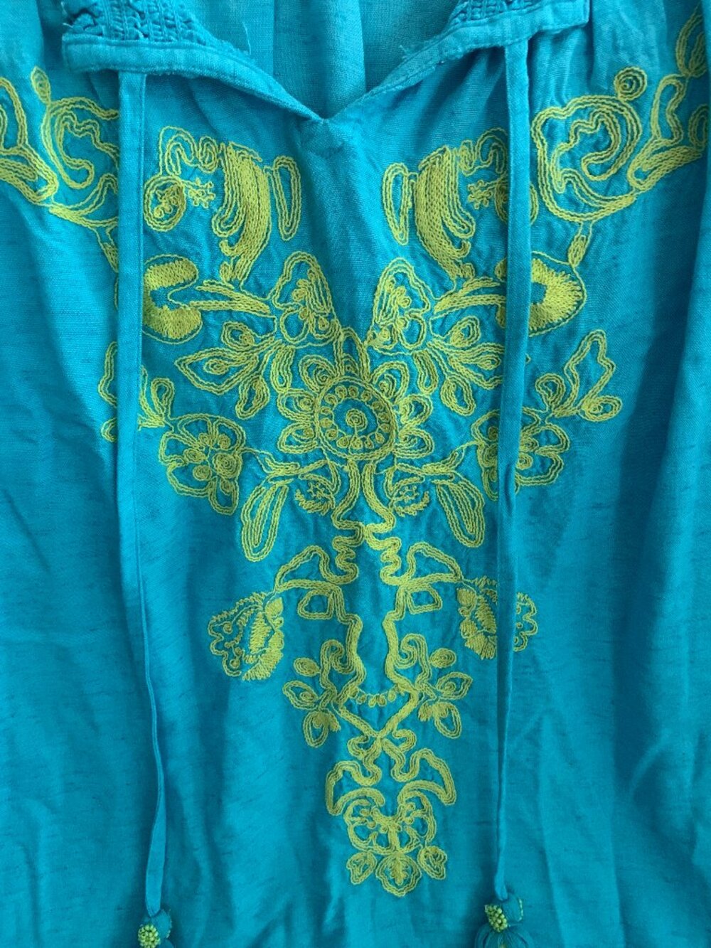 Tru Luxe Embroidered blouse, size XL